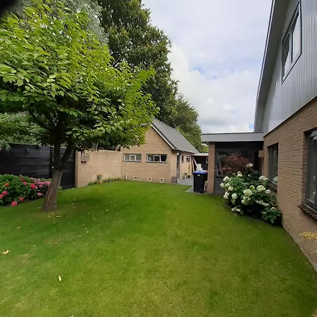 B&B Vakantiehuis aan het Bos Bant Buitenkant foto